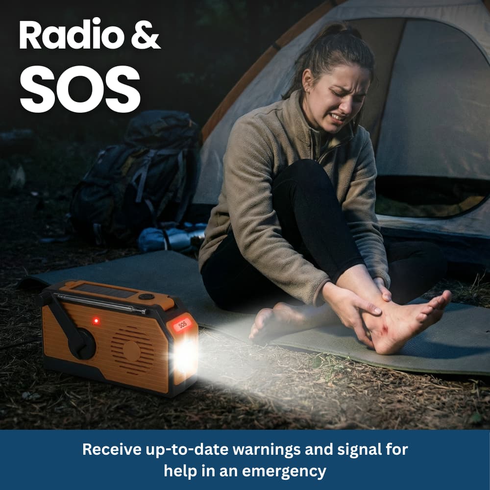 4-in-1 Emergency Radio With Solar Panel, Hand Crank & Power Bank – Blackout & Outdoor